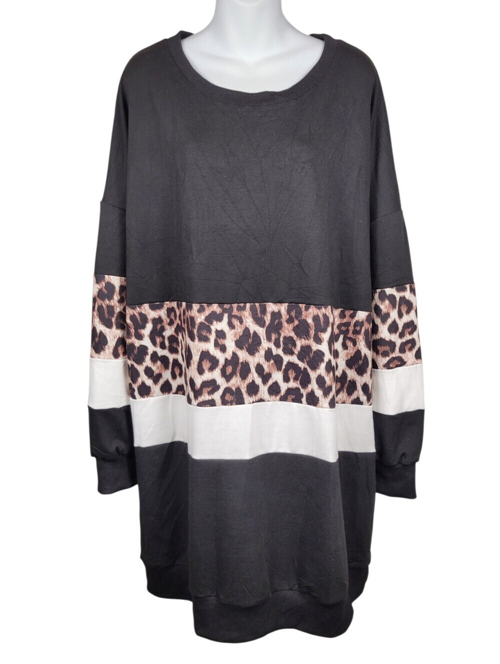 2/$20 Shein Black Leopard Pattern Long Sweatshirt Top Size: 2XL